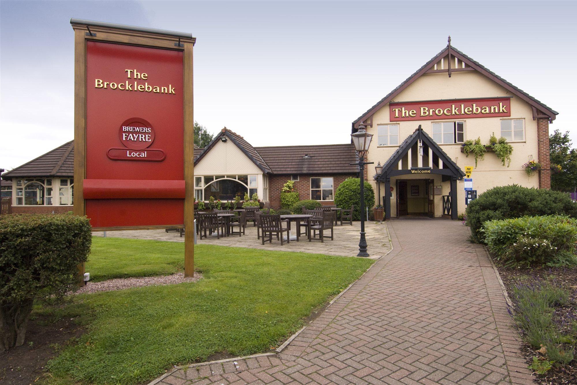 Premier Inn Crewe Central Exterior foto